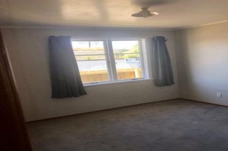 Photo of property in 28 Airdrie Road, Ranui, Auckland, 0612