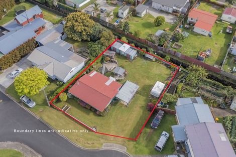Photo of property in 14 Annette Place, Whitianga, 3510