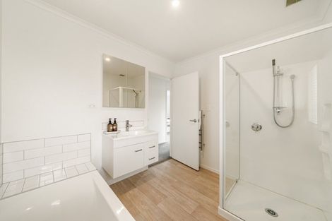 Photo of property in 84 Riverstone Drive, Riverstone Terraces, Upper Hutt, 5018