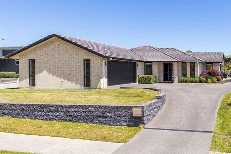 Photo of property in 27 Victoria Street, Richmond Heights, Taupo, 3330