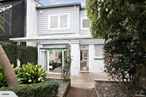 Photo of property in 9 Grattan Place, Freemans Bay, Auckland, 1011