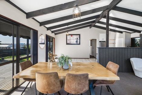 Photo of property in 216 Cambridge Road, Bethlehem, Tauranga, 3110