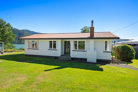 Photo of property in 94 Main Rd Havelock, Havelock, 7100