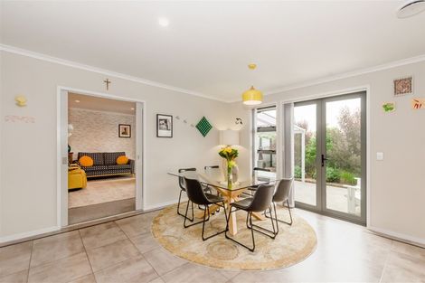 Photo of property in 14 Pearson Place, Paraparaumu, 5032