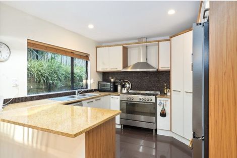 Photo of property in 37 Virginia Street, Henderson, Auckland, 0612