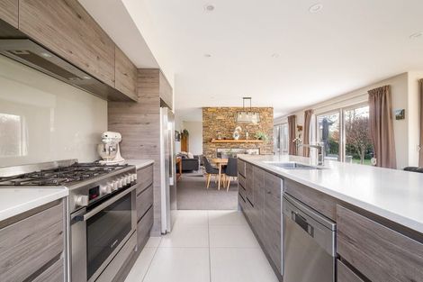 Photo of property in 4 Loeb Place, Rolleston, 7614