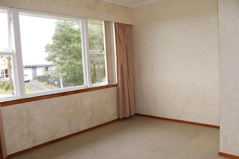 Photo of property in 6 Camelot Place, Glenfield, Auckland, 0629