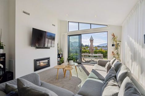 Photo of property in 13 Campbell Road, Wanaka, 9305