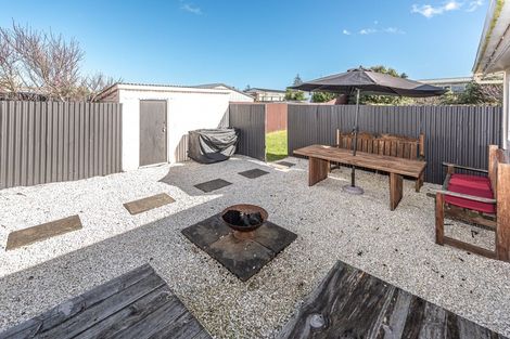 Photo of property in 13 Karaka Street, Castlecliff, Whanganui, 4501