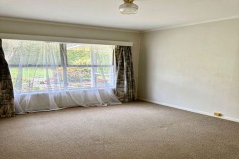 Photo of property in 2/35 Knightsbridge Drive, Forrest Hill, Auckland, 0620