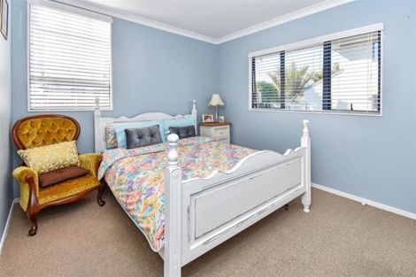Photo of property in 337 Hill Road, The Gardens, Auckland, 2105