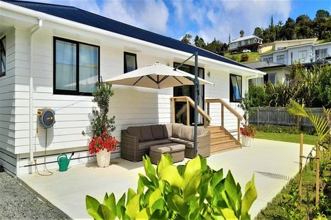 Photo of property in 9 Meenas Place, Cable Bay, 0420