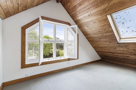 Photo of property in 5 Queen Street, Northcote Point, Auckland, 0627