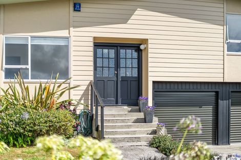 Photo of property in 6 Fathom Lane, Whitby, Porirua, 5024