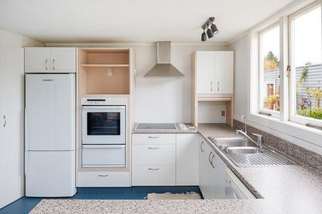 Photo of property in 6 Ngareta Street, Marton, 4710