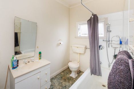 Photo of property in 28-30 Rawhiti Avenue, Palmerston North, 4410