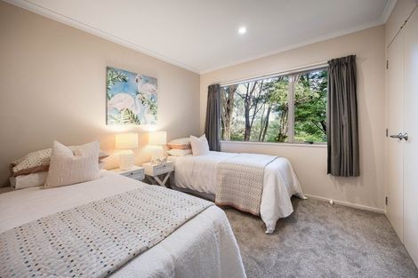 Photo of property in 27 Mckinley Road, Sunnyvale, Auckland, 0612