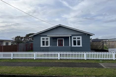 Photo of property in 26 Mako Mako Road, Levin, 5510