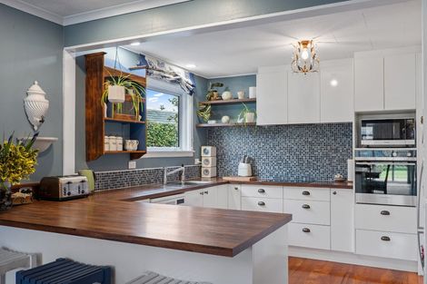 Photo of property in 69 Gregan Crescent, Burnside, Christchurch, 8053