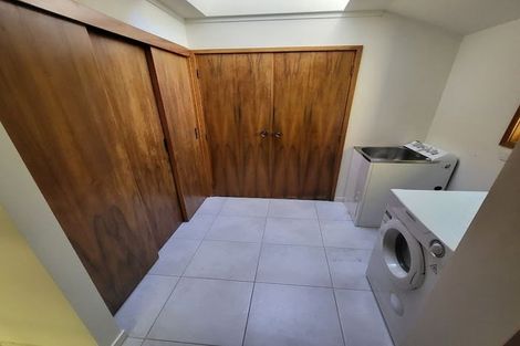 Photo of property in 7 Francis Bell Grove, Lowry Bay, Lower Hutt, 5013