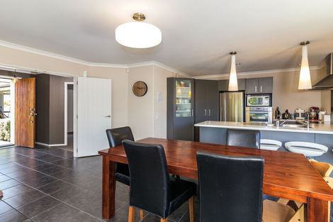 Photo of property in 27 Victoria Street, Richmond Heights, Taupo, 3330