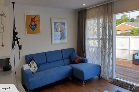 Photo of property in 2/45 Rawhiti Road, One Tree Hill, Auckland, 1061