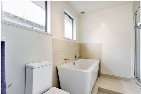 Photo of property in 10/11 Kingsway Avenue, Sandringham, Auckland, 1025