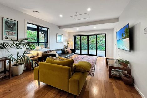 Photo of property in 6 Irvine Street, Aro Valley, Wellington, 6012