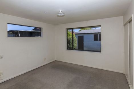 Photo of property in 1/6 Oakhurst Place, Russley, Christchurch, 8042