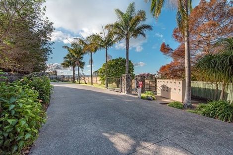 Photo of property in 1/126 Whangaparaoa Road, Red Beach, 0932