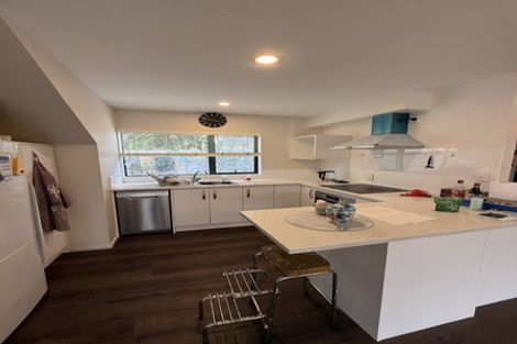 Photo of property in 17 Whitford Road, Howick, Auckland, 2014