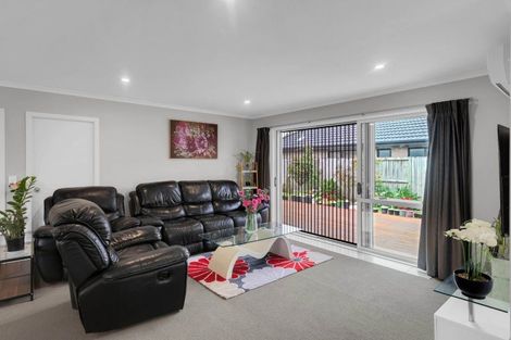 Photo of property in 17 Teatree Close, Huntington, Hamilton, 3210