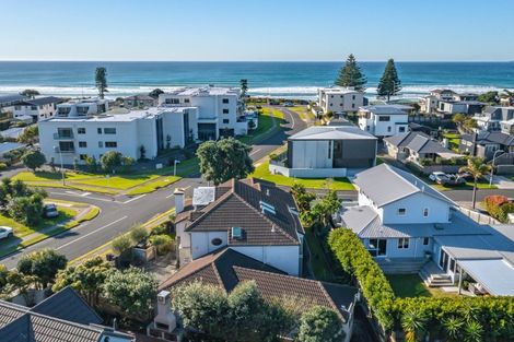 Photo of property in 2 Gordon Road, Mount Maunganui, 3116