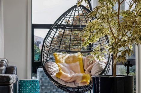 Photo of property in 13 Eden Close, Wanaka, 9305