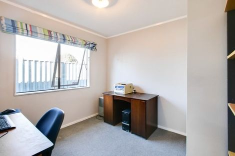 Photo of property in 2/53 Bill Hercock Street, Pirimai, Napier, 4112