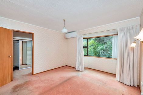 Photo of property in 2/30 Manly Esplanade, Browns Bay, Auckland, 0630