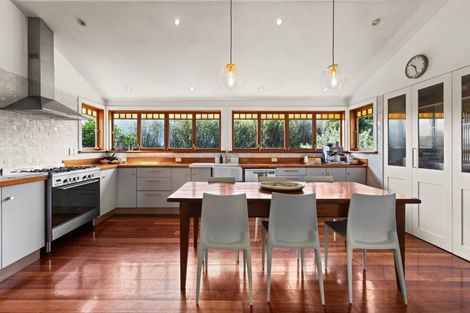 Photo of property in 340 Lawn Road, Clive, Hastings, 4180