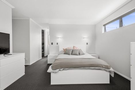 Photo of property in 115 Oriental Parade, Papamoa Beach, Papamoa, 3118