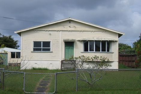 Photo of property in 64 Miro Street, New Lynn, Auckland, 0600