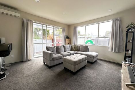 Photo of property in 2/3 Korora Street, Bromley, Christchurch, 8062