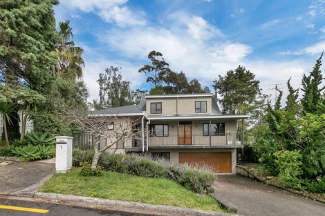Photo of property in 1/1 Tern Place, Unsworth Heights, Auckland, 0632