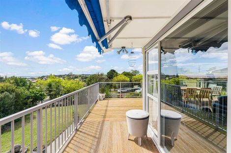 Photo of property in 6 Rakino Avenue, Manly, Whangaparaoa, 0930