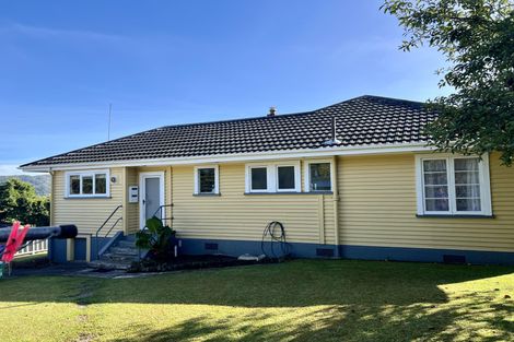 Photo of property in 9 Vogel Street, Kawakawa, 0210