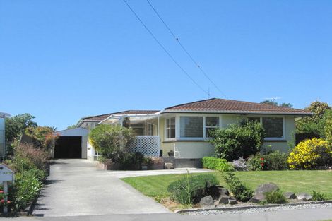 Photo of property in 6 Dymock Place, Bishopdale, Christchurch, 8053