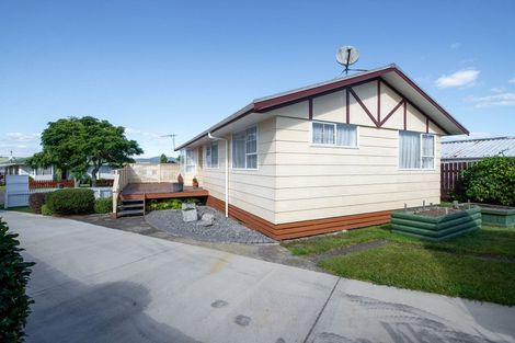 Photo of property in 4a Amethyst Place, Pukehangi, Rotorua, 3015