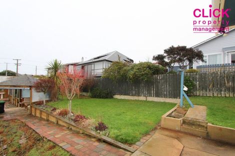 Photo of property in 11 Earls Road, Saint Clair, Dunedin, 9012