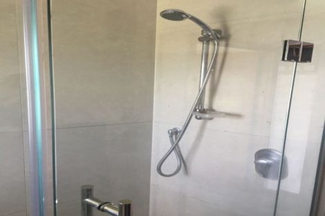 Photo of property in 2/58 Taharoto Road, Takapuna, Auckland, 0622