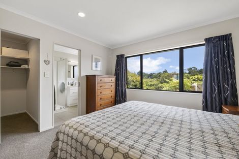 Photo of property in 203 Heta Road, Merrilands, New Plymouth, 4312