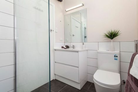 Photo of property in 34 Findlay Street, Tawa, Wellington, 5028