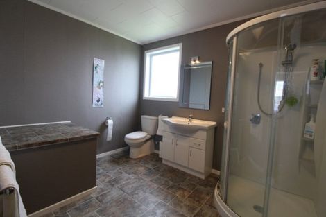 Photo of property in 17 Grange Street, Winton, 9720